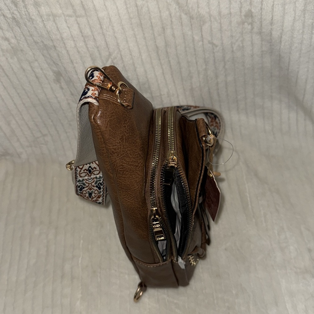 Brown Leather Crossbody Bag with Patterned Strap - Picture 6 of 13